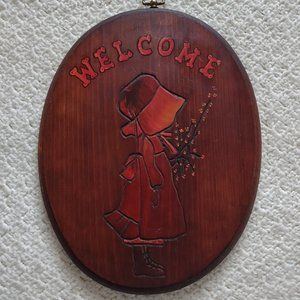 RARE Vintage Holly Hobbie~Wood WELCOME Wall Plaque~Engraved/Painted ART/Home